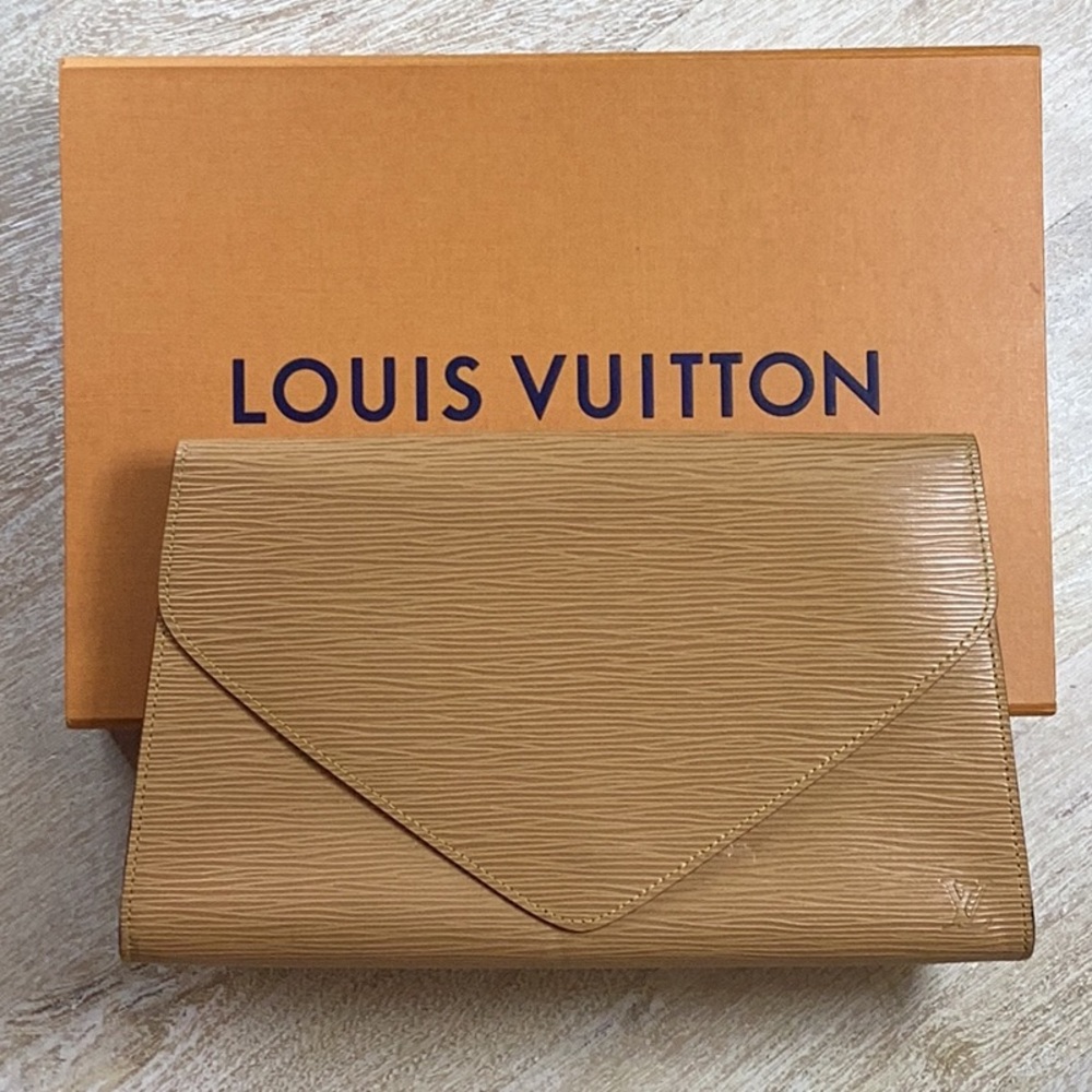 Authentic LOUIS VUITTON Art Deco Brown Epi Leather Accessories Clutch Bag